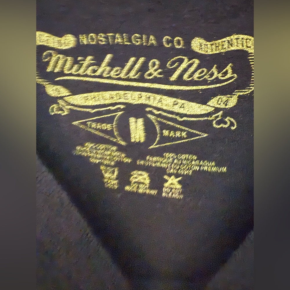 Mitchell & Ness NBA Los Angeles Lakers Lakeshow Graphic Cartoon Tee | Medium - Picture 4 of 5
